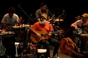 De Aznavour a José José: Bloque Depresivo presenta un adelanto de su segundo disco