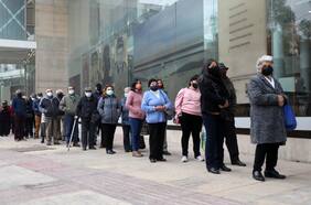 Minsal informa más de 11 mil casos diarios por segundo día consecutivo y positividad nacional baja del umbral del 14%