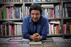 Alejandro Zambra: “La literatura siempre ha estado muy ligada al juego, y eso ha sido muy importante para salvar nuestras cabezas en pandemia”