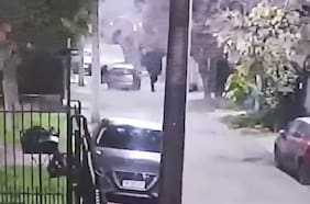 Delincuentes intentan realizar portonazo en scooter en La Florida: son menores de edad