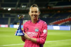 Elegida la MVP: las notables tapadas de Tiane Endler que metieron al Lyon en la final de la Champions femenina