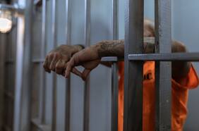 Directora de cárcel en Venezuela es detenida por mantener relación sentimental con un reo: le habría otorgado beneficios