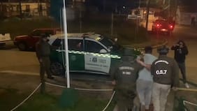 Uno de ellos estaba prófugo desde 2024: Carabineros detiene a dos sujetos en Corral por tráfico de drogas