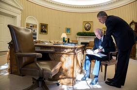 Obama y su nuevo libro de memorias: “La democracia en EE.UU. está erosionada y no es solo por Trump”