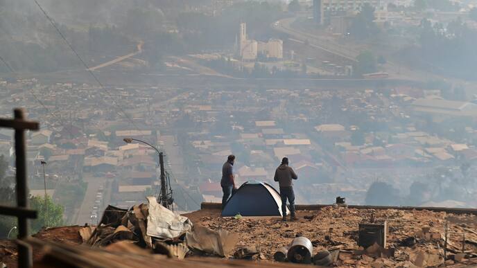 Conaf: 28 incendios en combate y más de 44 mil hectáreas consumidas