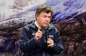 Ministro de Agricultura pide decretar emergencia agrícola en La Araucanía por incendios