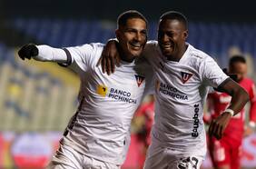 Fichaje de Paolo Guerrero en Colo Colo vive horas clave: el histórico goleador peruano aguarda la respuesta de Blanco y Negro