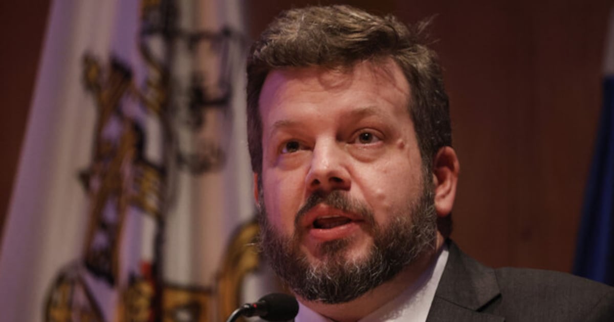 Kaiser propone un Estado más pequeño y privatizaciones: un choque frontal con Kast y la izquierda