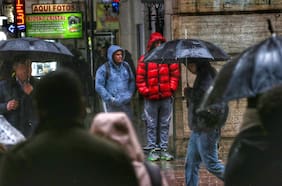 Sistema frontal: al menos cinco comunas amenazan con acciones legales por masivos cortes de luz en la RM