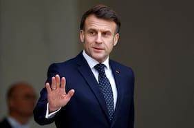 Étienne Campion, periodista francés: “Emmanuel Macron no sabe cómo conservar aliados”