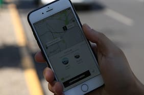 Aprobada la ley EAT: Qué exigirá esta nueva normativa sobre aplicaciones móviles de transporte