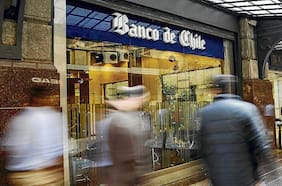 Banco de Chile culpa al Registro Civil tras multa por otorgar crédito a deudores de pensión de alimentos