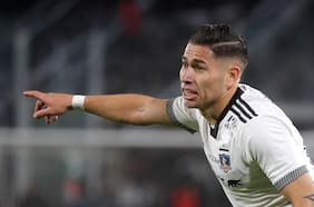 ¿Se olvida de Santiago Wanderers? El salario que acerca a Óscar Opazo a Everton