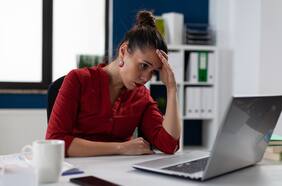 Ofertas de empleo aceleran su caída en el tercer trimestre y se ubican en su menor nivel desde mediados del 2020