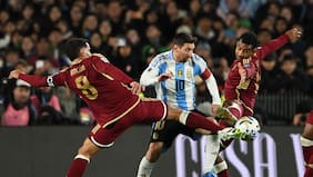 Pese a la indecisión de La Pulga: Scaloni apura a Messi y lo incluye en la lista preliminar para el Mundial