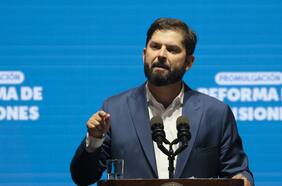 Presidente Boric condena atentado incendiario a hidroeléctrica Rucalhue: “Perseguiremos y encontraremos a los responsables”