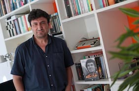 Mario Amorós, historiador español: “La democracia fue destruida por un golpe de Estado militar con apoyo de sectores civiles”