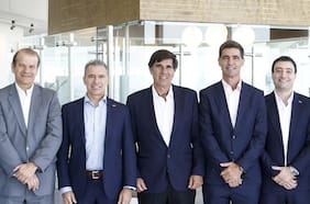 Enap cierra el mayor contrato de su historia: El 35% del crudo anual de la estatal vendrá desde Argentina