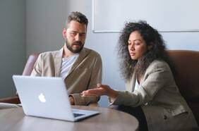 Errores Fatales: ¿Qué no debes incluir en tu curriculum vitae?