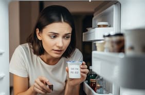 ¿Es seguro consumir un alimento después de su fecha de vencimiento?