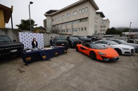 De autos de lujo a una avioneta: operativo policial deja 41 detenidos y más de $3 mil millones en especies incautadas