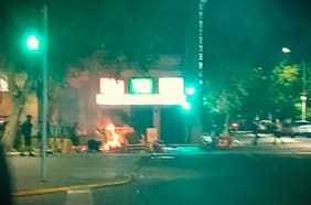 Manifestación por desaparición de Julia Chuñil deja dos detenidos en Santiago: desconocidos vandalizaron Metro