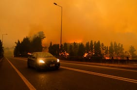 Minuto a Minuto| Autoridades mantienen alerta roja regional en Ñuble, Biobío y La Araucanía por incendios forestales