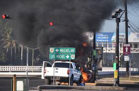 Enfrentamientos tras detención de Ovidio Guzmán, hijo de “El Chapo”, dejan al menos dos policías muertos y 18 personas heridas