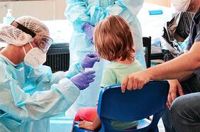 Tras críticas de reacción tardía por “bacteria asesina”: OPS/OMS defiende gestión del Minsal y aclara que Chile tomó medidas anticipadas ante la alerta