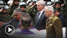 Presidente Kast cargó el féretro de carabinero fallecido Cristopher Aguilera
