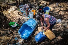 Casen revela que el empobrecimiento afecta más a los inmigrantes que a los chilenos