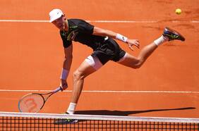 Nicolás Jarry sucumbe ante el juego de Tomás Etcheverry en el ATP 250 de Córdoba