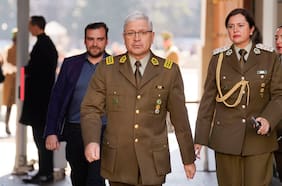 Defensa de general Yáñez insiste y pide aclarar si fiscal Chong sigue o no en investigaciones por estallido social
