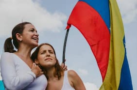 Hija de María Corina Machado recibe en su nombre el Premio Nobel de la Paz en Oslo