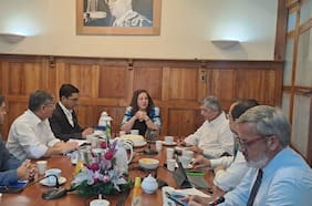 Partidos oficialistas y la DC no logran zanjar criterio para levantar candidaturas únicas en alcaldías y gobernaciones