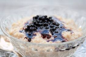 Quínoa con leche y salsa de maqui