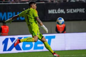 Atención Colo Colo: directivo de Peñarol aborda el interés del club uruguayo por Brayan Cortés