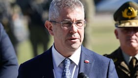 Jouannet responde a polémica por dichos de Arrau sobre política de seguridad de Boric y advierte déficit de carabineros