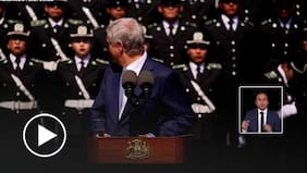 Funcionaria de Gendarmería se desmaya en pleno acto donde participaba el Presidente Kast