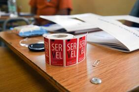 Servel estima en tres mil los vocales que no se presentaron a las primarias de gobernadores y alcaldes