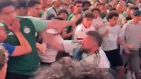 La violencia se toma Times Squares: hinchas de Argentina y Argelia se enfrentan en Nueva York