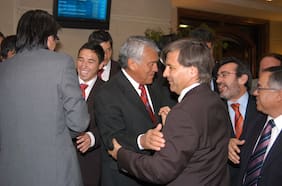 Con Marcelo Bielsa y Gustavo Benítez en la lista: el día en que José Sulantay estuvo a un paso de dirigir a la Roja