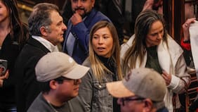 Con Aníbal Mosa, Tatiele Silveira y Colo Colo a sus espaldas: Yanara Aedo lanza su candidatura para ser Reina Guachaca