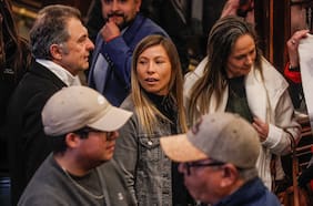 Con Aníbal Mosa, Tatiele Silveira y Colo Colo a sus espaldas: Yanara Aedo lanza su candidatura para ser Reina Guachaca