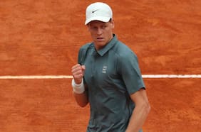 El número uno del mundo tiene nuevo dueño: Sinner se queda con el clásico ante Alcaraz y recupera el trono en Montecarlo