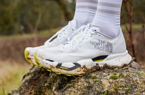 Estas zapatillas para correr en el cerro pueden transformar el barro en una tersa pista