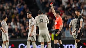 ¿Eran evitables las amarillas? Las jugadas por las que Darío Osorio acabó expulsado en el partido contra Nueva Zelanda