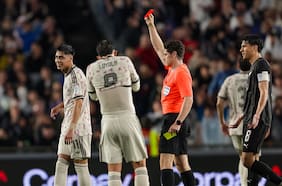 ¿Eran evitables las amarillas? Las jugadas por las que Darío Osorio acabó expulsado en el partido contra Nueva Zelanda