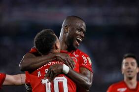 Inter del titular Aránguiz vence al Bolívar de Fernández en La Paz