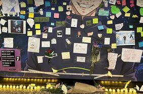 Por qué la gente puso una animita otaku de Jujutsu Kaisen en el Metro de Santiago